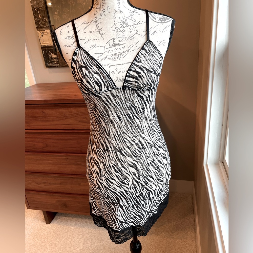 Victoria’s Secret Zebra Print Slip Size S.